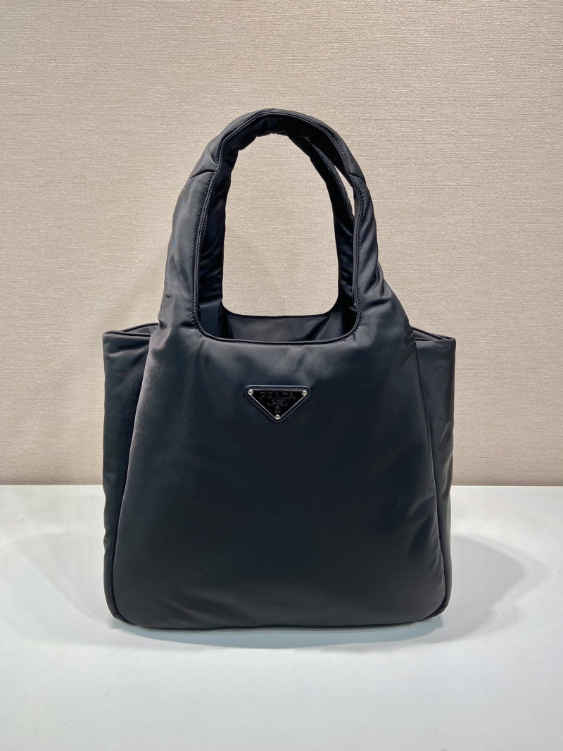 Pra*a tote bags